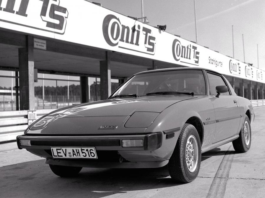  Mazda RX-7 (SA) 1978 года  (фото 8 из 18)